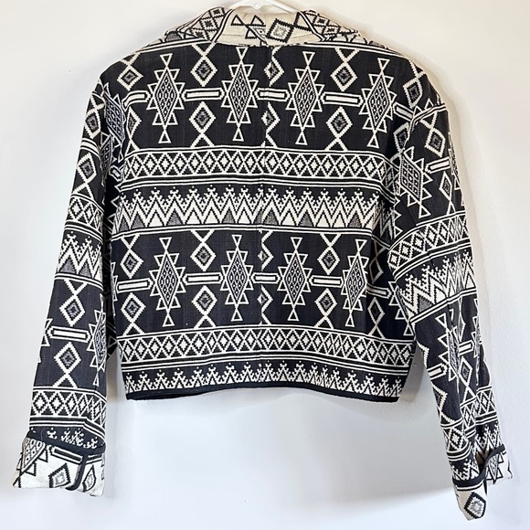 Vintage 90s Flashback Aztec Cropped Jacket M cream black Country Western - Picture 2 of 5